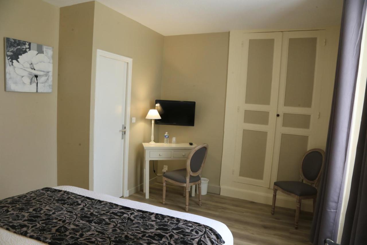 Hostellerie La Bruyere Chalvignac Exterior photo